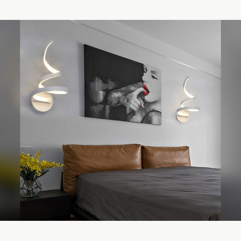 Contemporary Decorative Wall Light