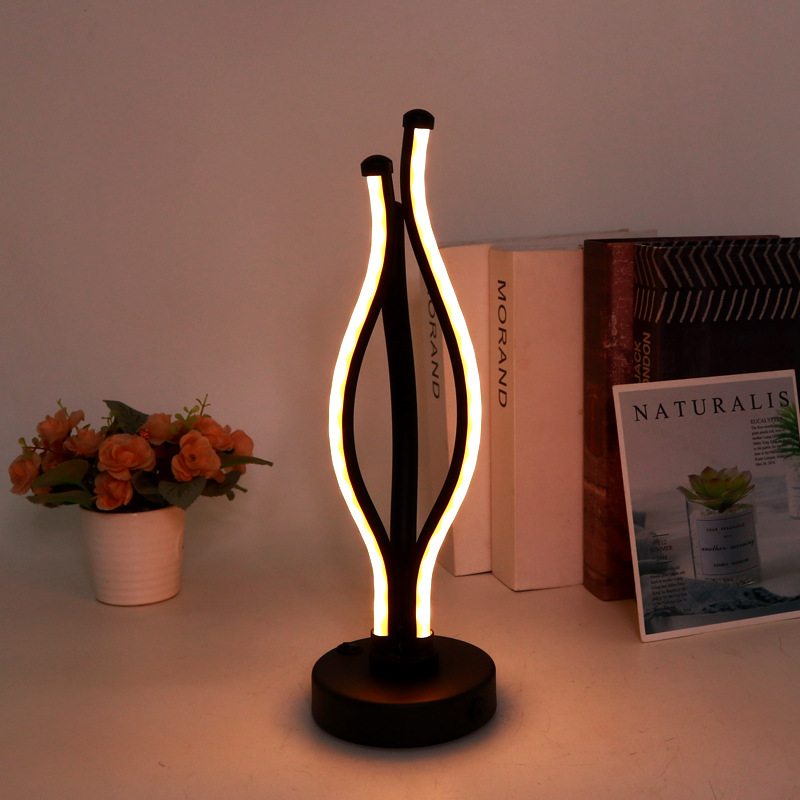 Minimalist Table Light
